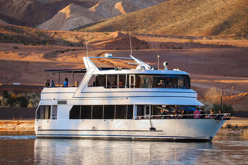 "yacht rentals in Lake Las Vegas"