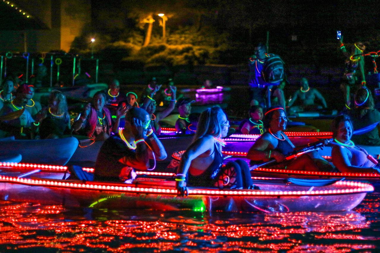 Henderson eve years packages parties deals hotel fireworks celebration things neon1_lg | Lake Las Vegas Water Sports | Water Park | Wake & Paddle Boarding | Boat Rentals